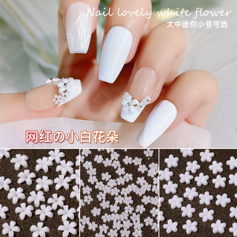 Five-Petal Flower Nail Art Decorations, White Resin 3D Small Flower Nail Decorations, Fresh Accessories for French Manicures