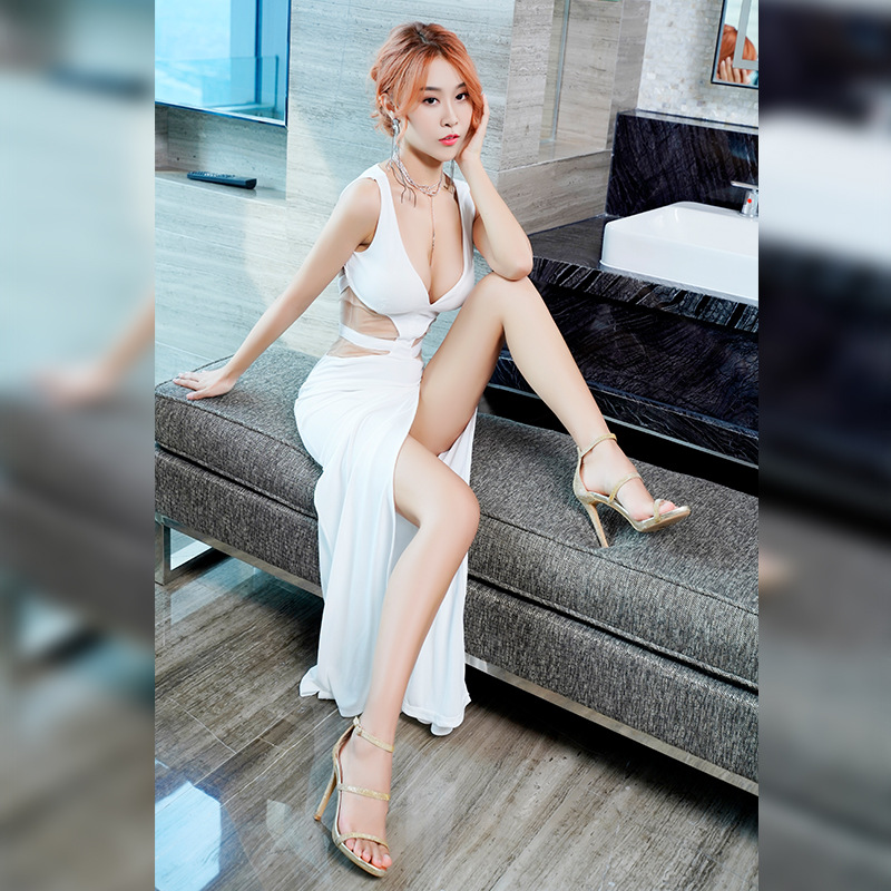 Nightclub Low-Cut Sexy Temptation Work Clothes Short-Sleeved Slim Hip-Covering Technician Nightclub Sauna V-Shaped Dress