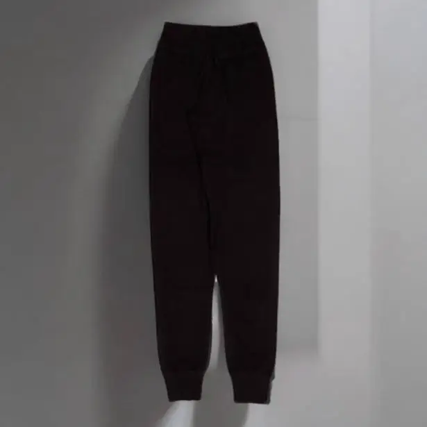 Left Pink Round Face Star Black pants 412252417