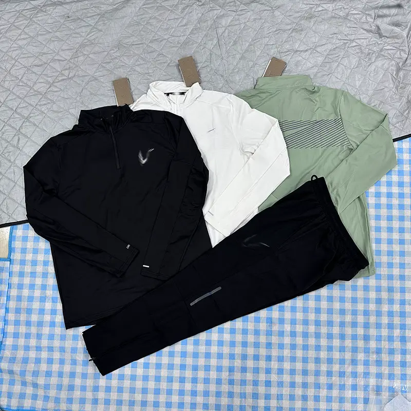Nike Men's Track and Field Half Zip Running Top