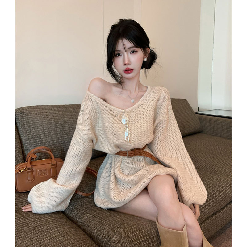 Korean Style Atmosphere Wearing Fishing Style Dating Dress Pure Desire Hot Girl Shoulder Long-sleeved Knitted Sweater dress Spring