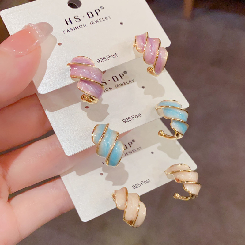 Summer New Fashion Simple Oil-Drip Spiral C-Shaped Earrings Niche Personality Unique Design Earrings Accessories