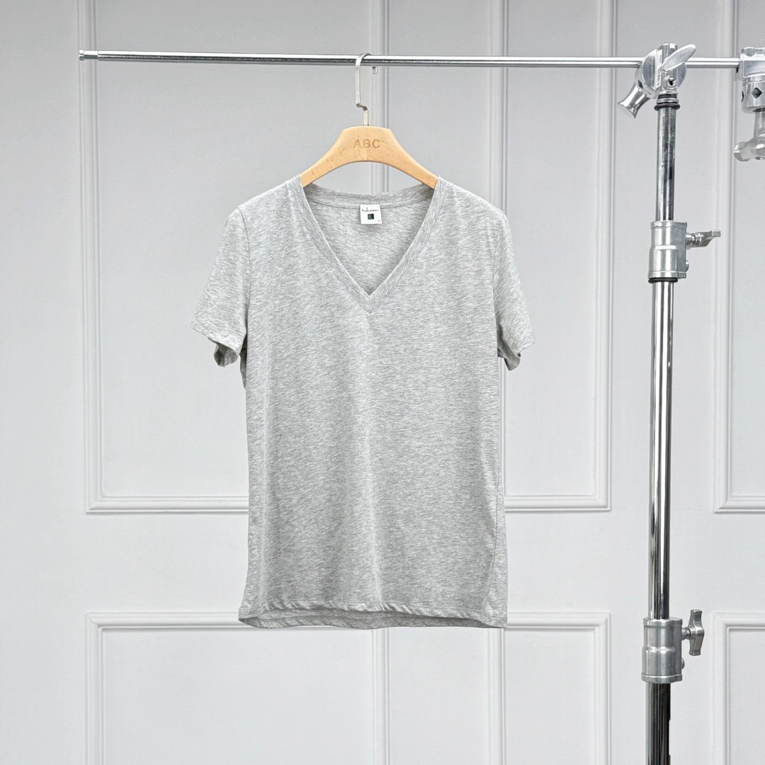 Clearance Sale on Limited Sizes: Home Daily Wear Pajamas, Pure Cotton, Soft, Gray, Slightly Loose Fit, Classic V-Neck Short-Sleeve T-Shirt for Women