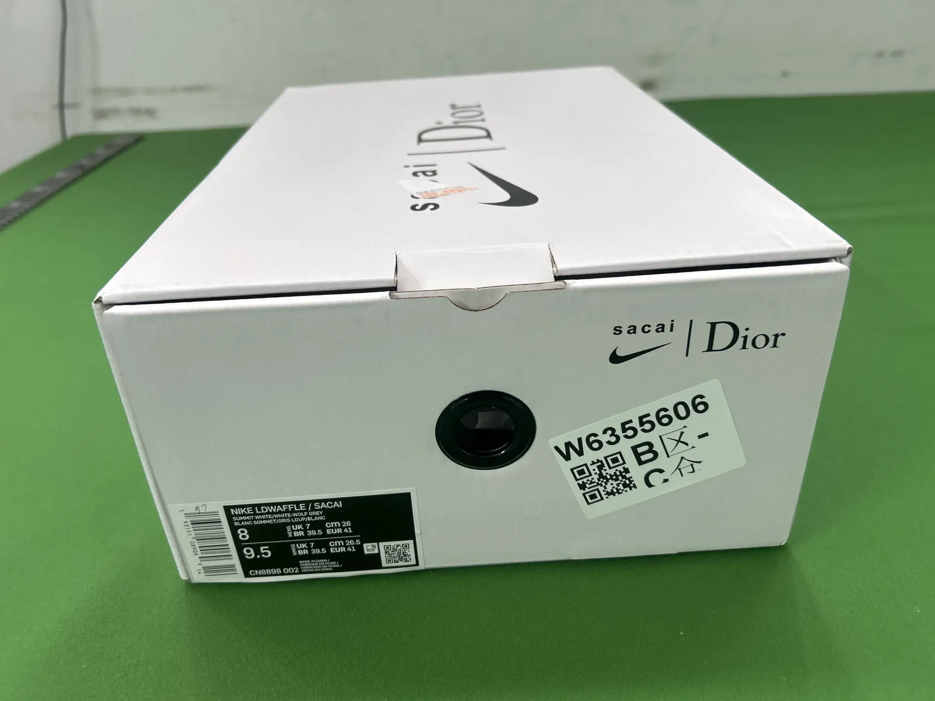 Nike LDWaffle Sacai Summit White/Wolf Grey