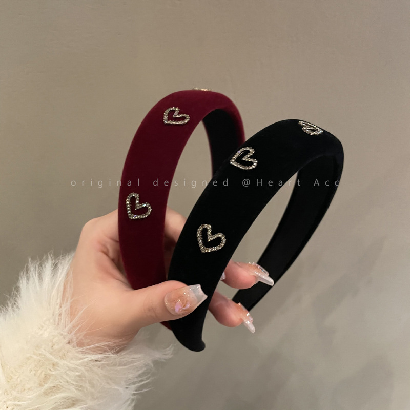 Two-Color wide-brimmed velvet rhinestone lovely headband female Net Red new autumn and winter high-grade pressure hair band hair accessories wholesale