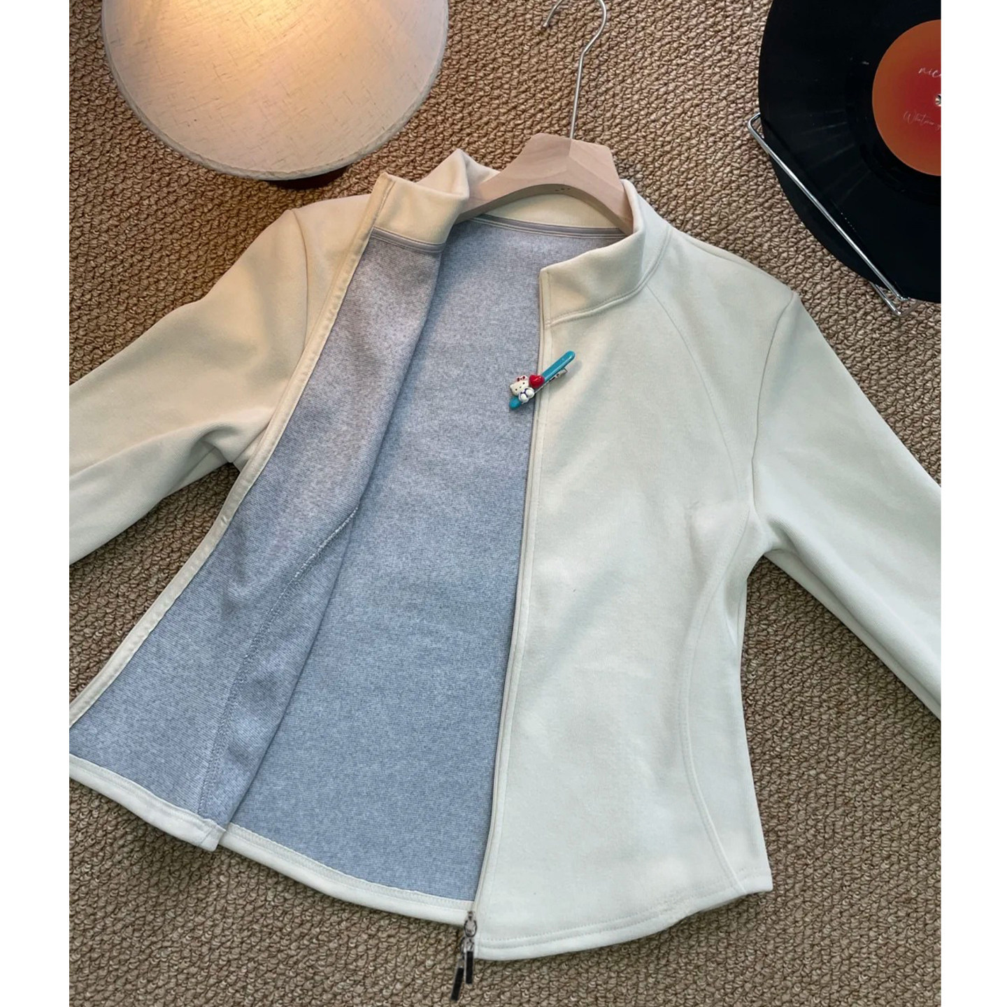 Slim-Fit Short Jacket for Women, Autumn and Winter Fleece-Lined Inner Layer, Stand-Up Collar, Perfect for Petite Figures, School Uniform Essential, Fleece Jacket