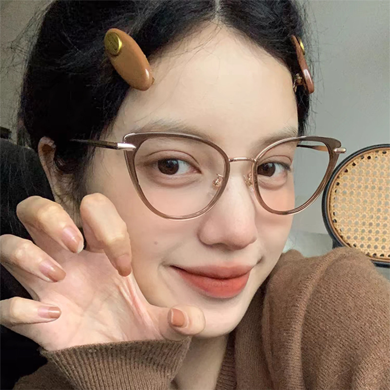 Cat's Eye Retro Nearsight Mirror Women's High-end European and American Fashion Lens Ultra Light Flat Light Plain Face-free Artifact Optical Mirror Frame