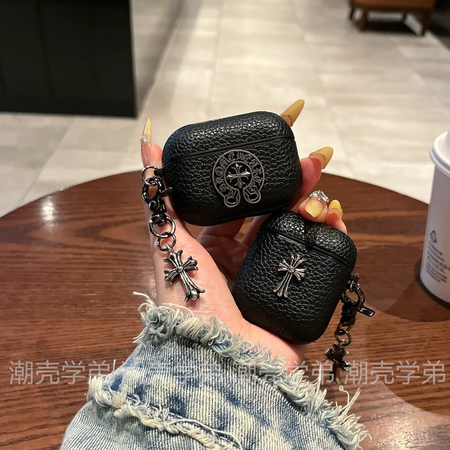 Trendy Brand Lychee Texture 3D Croxin Protective Case Suitable for AirPods Pro 2Nd Generation, Niche High-End Apple 4Th Generation Wireless Earphone Case, AirPods 1/2/3 New Style Personalized Unisex Full-Cover Anti-Drop