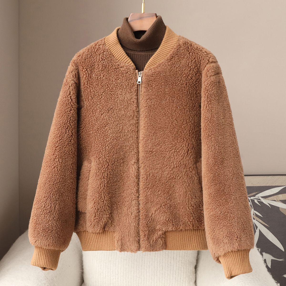 Small Quantity of Clothing 2026 Spring New Style Wool Blend Camel Wool Coat Casual Shearling Zipper Cardigan Top for Women