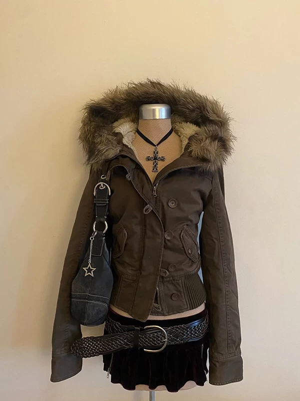 Ice Water Rabbit Original Fleece-Lined Thickened Fur Collar Hooded Jacket for Women, Autumn and Winter Vintage Design Parka