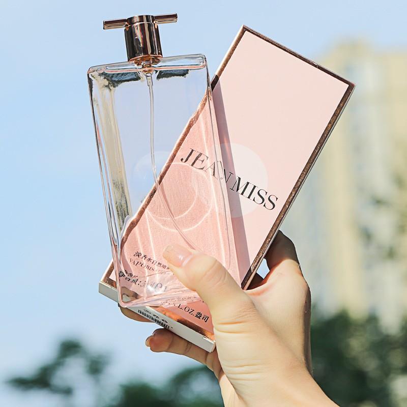 Small town Yixiang new product idol is my lady perfume lasting fresh natural lasting light fragrance net red live supply