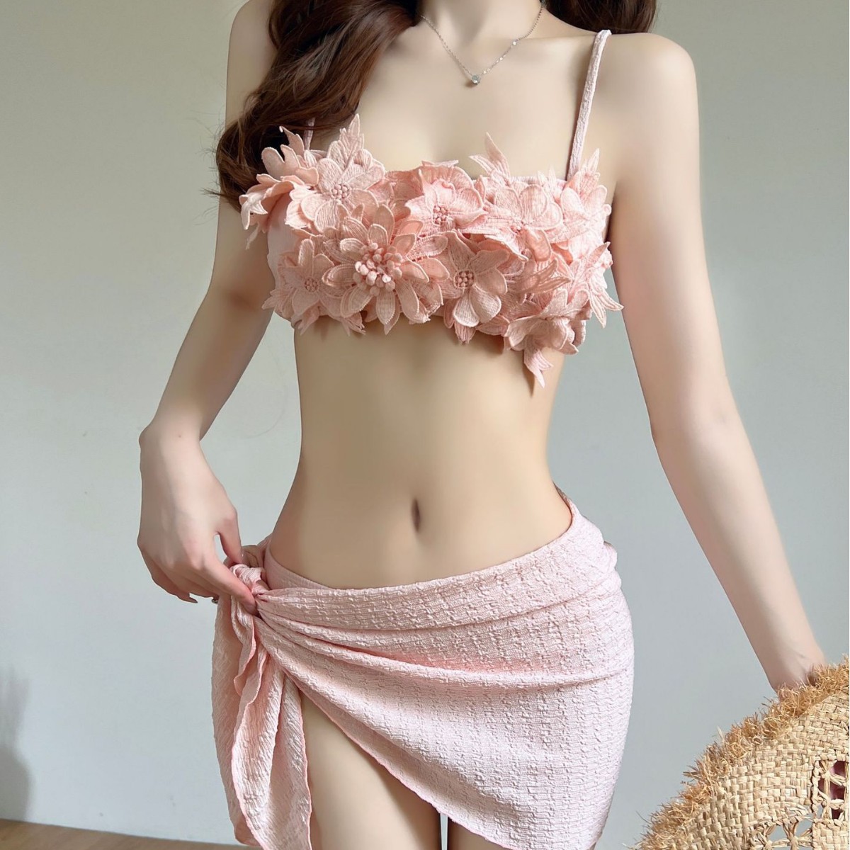 New Style Swimwear with a Simple, Trendy Design and Unique Aesthetic for Women, Ins-Style Light Luxury Bikini Three-Piece Set