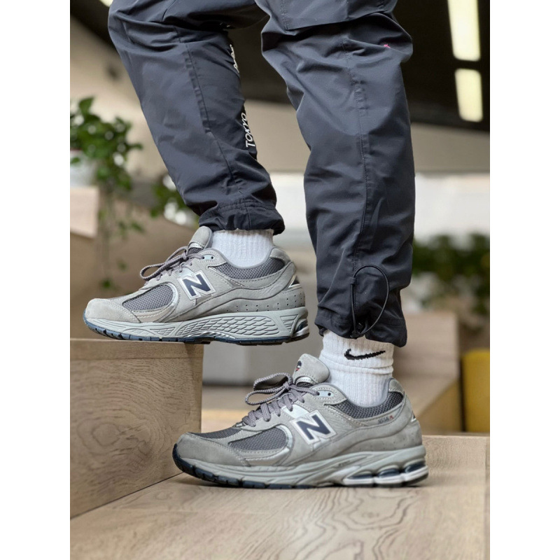 Putian Shoes Pure Original High Version Sports Shoes Nb2002R Series Classic Original Gray Couple Dad Shoes for Men and Women