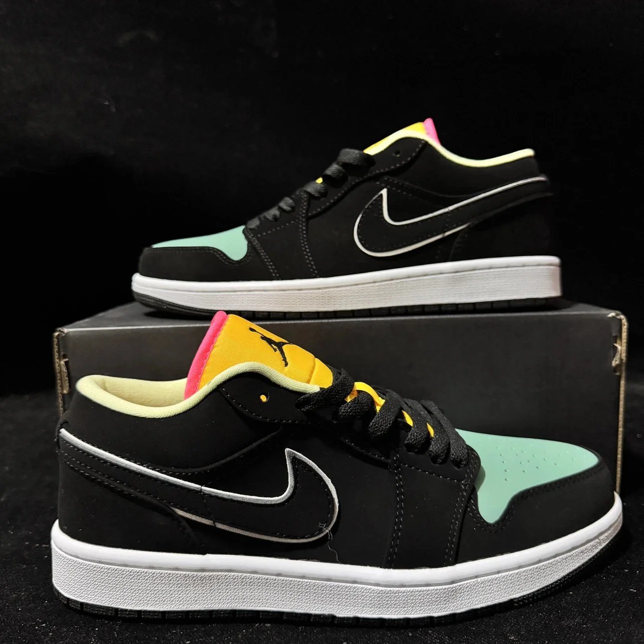 纯原全头层 绒革面 超高品质 AJ1低帮 板鞋 蒂芙尼绿 Jordan Air Jordan 1 low 运动鞋 休闲鞋 舒适耐磨防滑 休闲运动 低帮 复古篮球鞋 男女款 黑蓝黄 男鞋 女鞋 校园