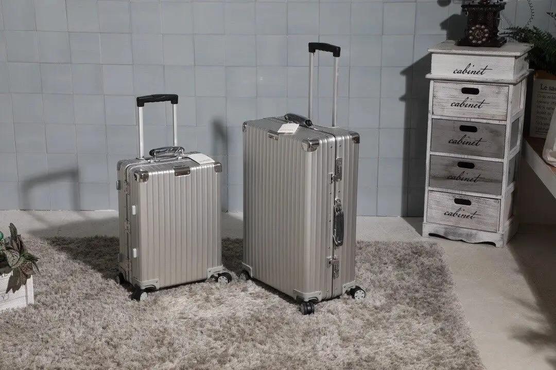 旅行箱ROA全新972款 尺寸20 24 28