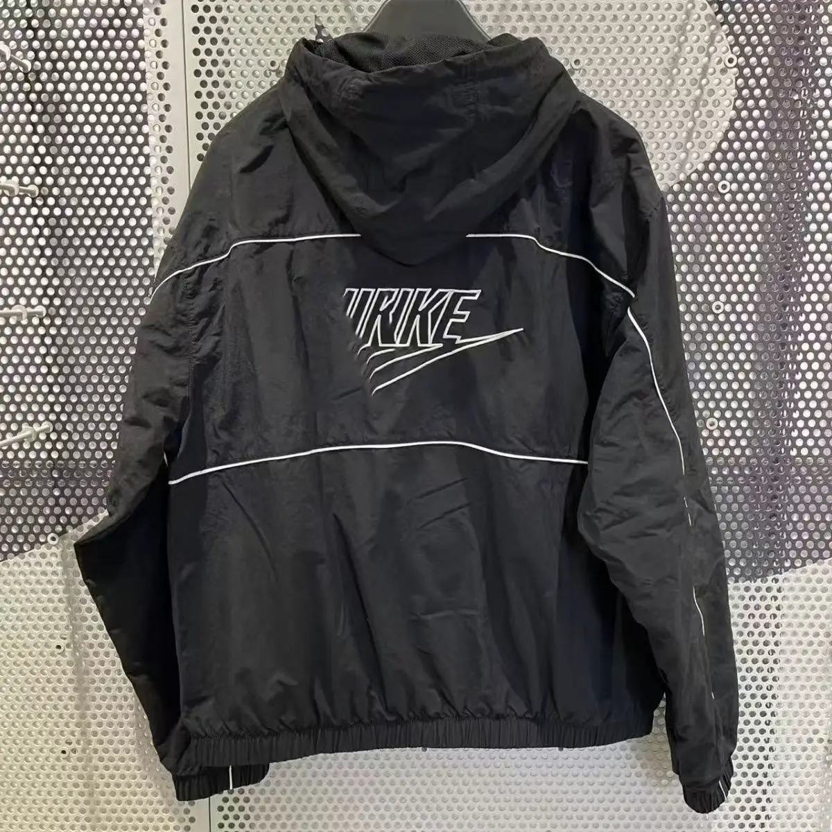 Men's and Women's Same Style Embroidered Logo Spring & Fall Casual Jacket Hooded Windbreaker Windproof Warm Top Sports Loose