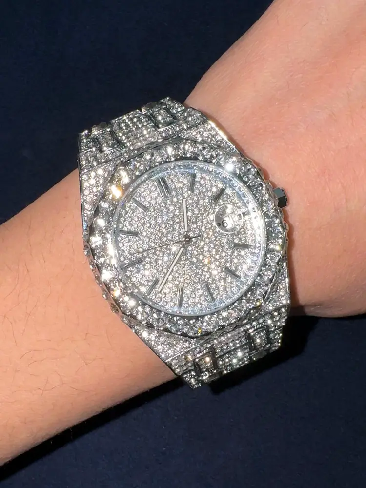 2025 New Starry Sky Watch Men's Fashion Hip Hop Trendy Watch Personalized Large Dial Inlaid Diamond Quartz Watch