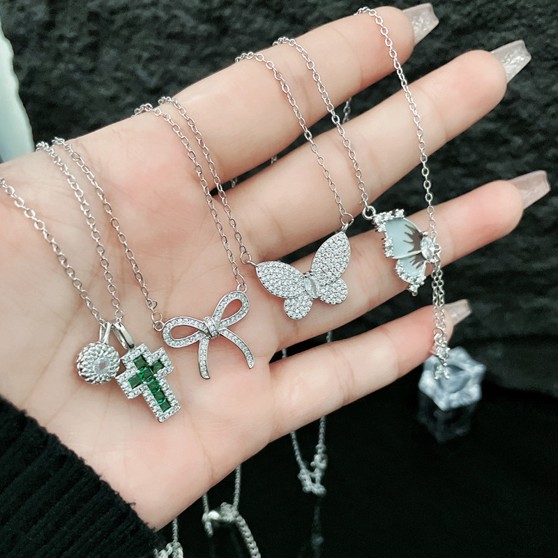 New Butterfly Tassel Sweet Cool Elegant Necklace Women's Cross All-match Fashionable Collarbone Chain Niche Design Accessories