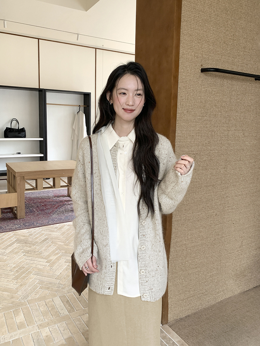 Love and Nancy Minimalist Winter Mohair Floral Yarn Delicate Skin-Friendly Atmosphere Cardigan Sweater for Women 04013