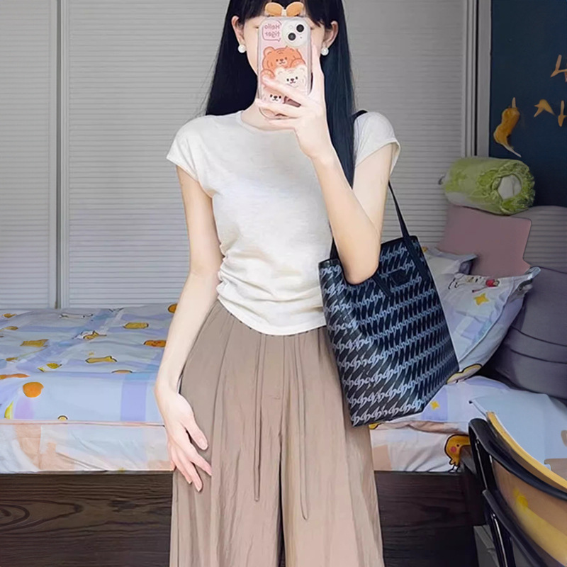 Round Neck Short-Sleeve T-Shirt for Women, Summer Style, French High-End Slim Fit, Short-Length, Sophisticated Niche Design, Slimming Korean-Style Top