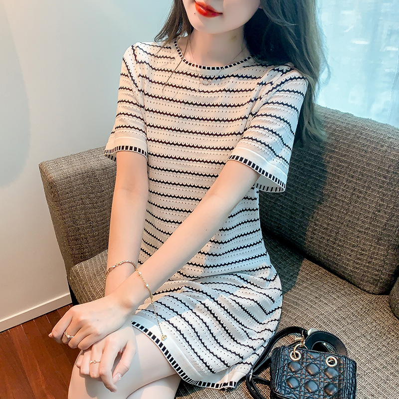 Summer Dress Summer Thin 2024 New Age-reducing Slimming Look Stripesd Comfortable Casual Summer Short-sleeved Petite Skirt