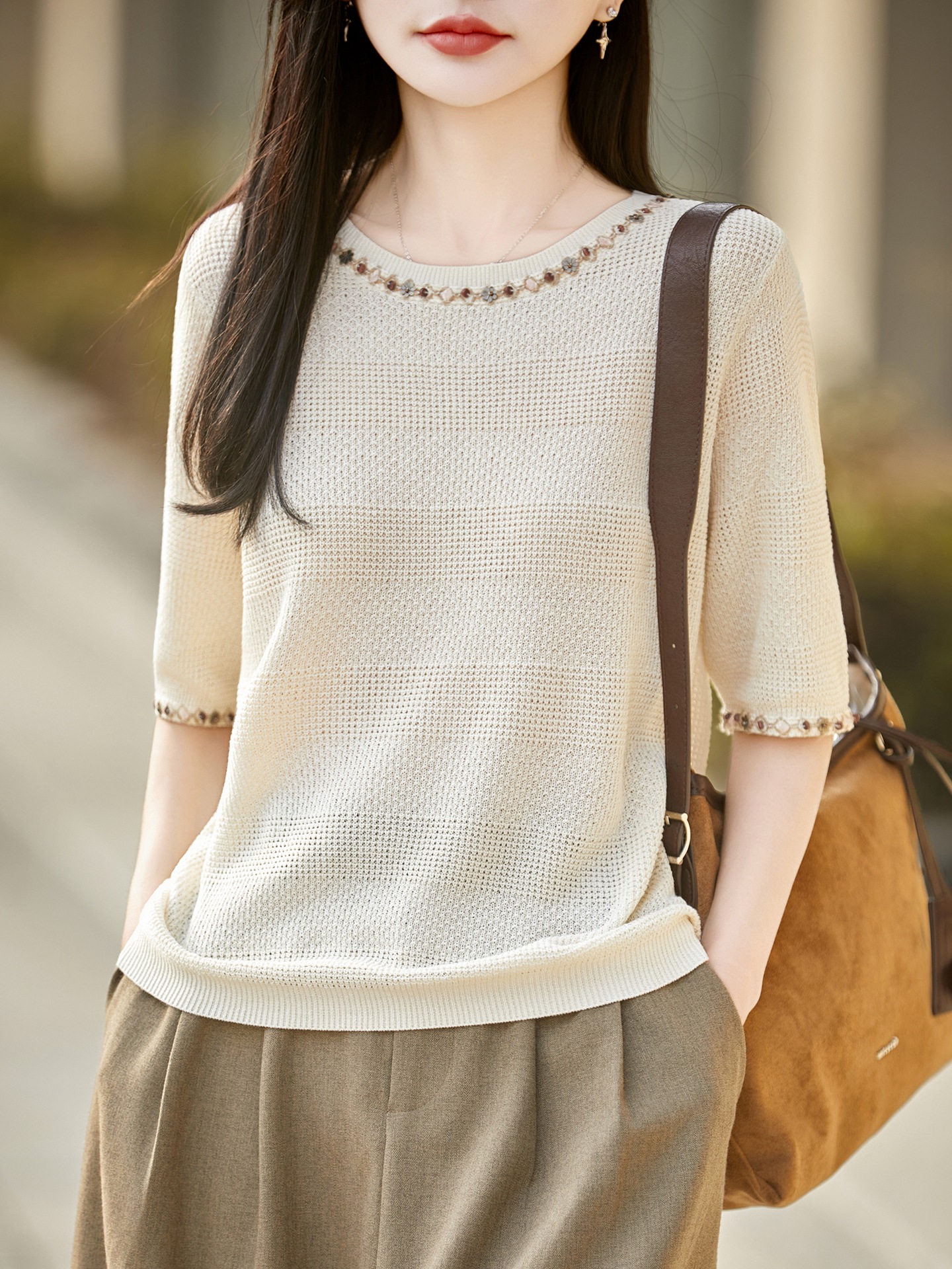 Linen Breathable and Refreshing Round-Neck Beaded Embellished Lace Spring and Summer Sweet and Elegant Short-Sleeved French Retro Style Top for Women