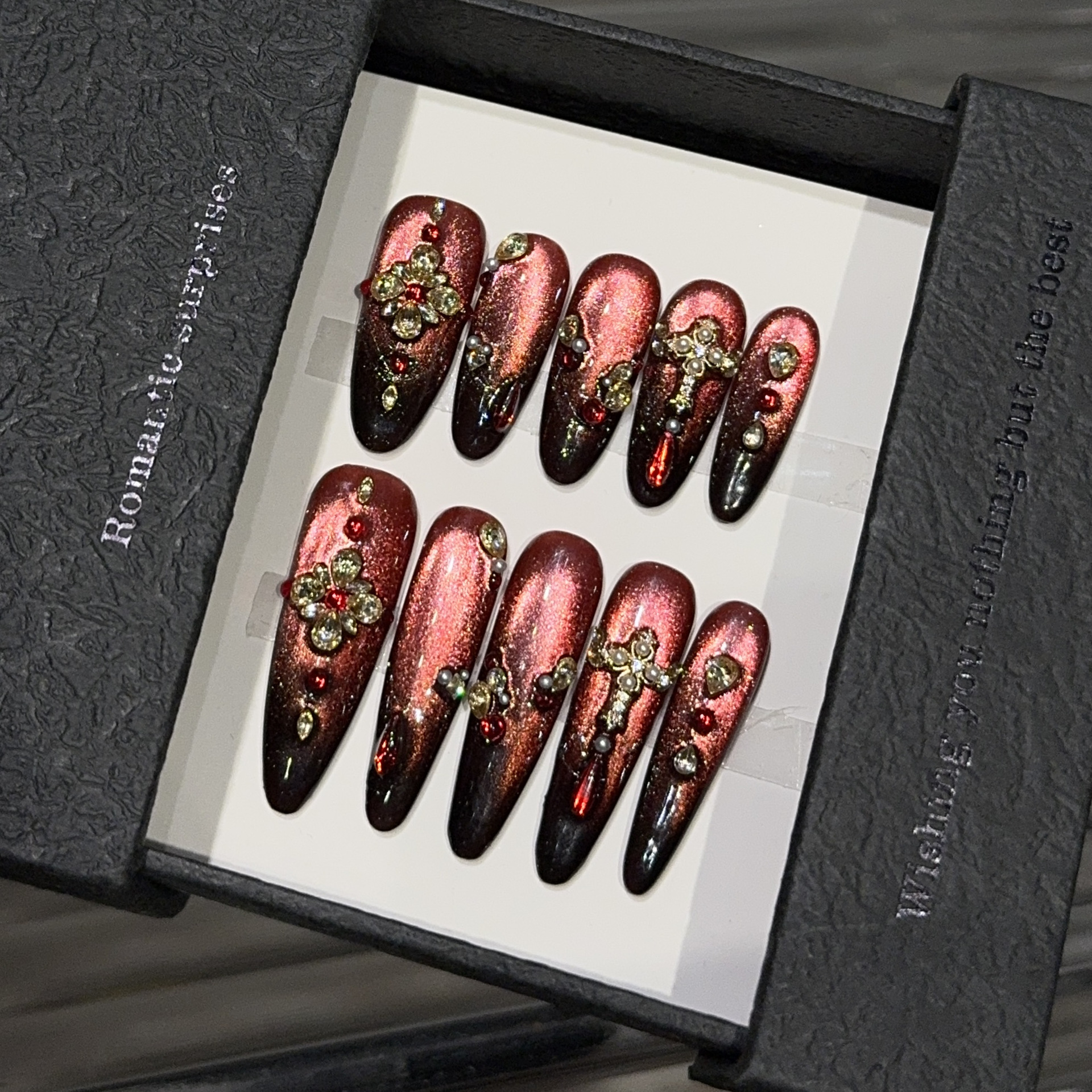 [Balancer] Light Luxury New Year Style Red Whitening Pure Handmade Wearable Nails Wholesale Long Manicure Stickers Fake Nails