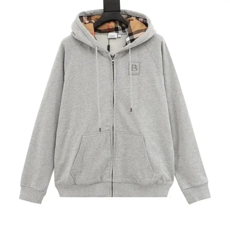 连帽衫 For more styles, contact WhatsApp +85244126288