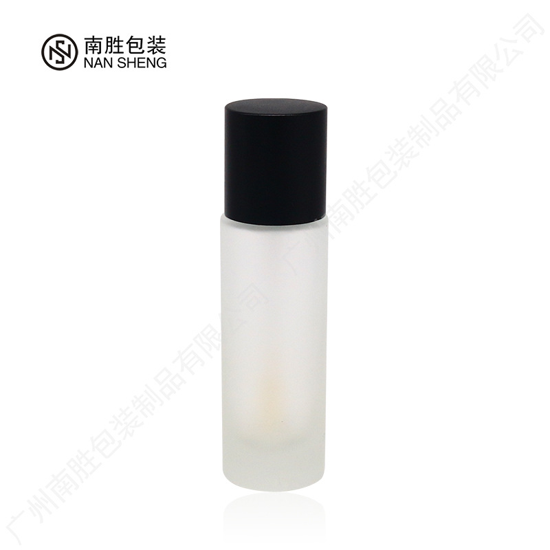 Foundation Liquid Bottle with Brush 30ml Supermodel Same Style BB Cream Concealer Packaging Bottle Essence Milk Dye Lip Liquid Packaging Material