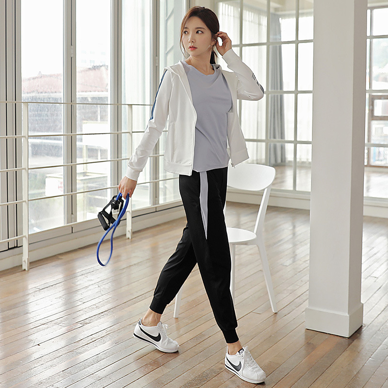 Jacket + short sleeve + trousers [yoga clothing three-piece set] 2020 Autumn and Winter new quick-drying elastic large size sportswear