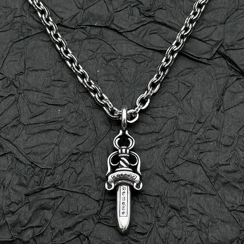 Aeteey Medium-Sized Sword Necklace for Men and Women, Sweater Chain, High-End Jewelry Pendant, Clavicle Chain, Stackable Accessories