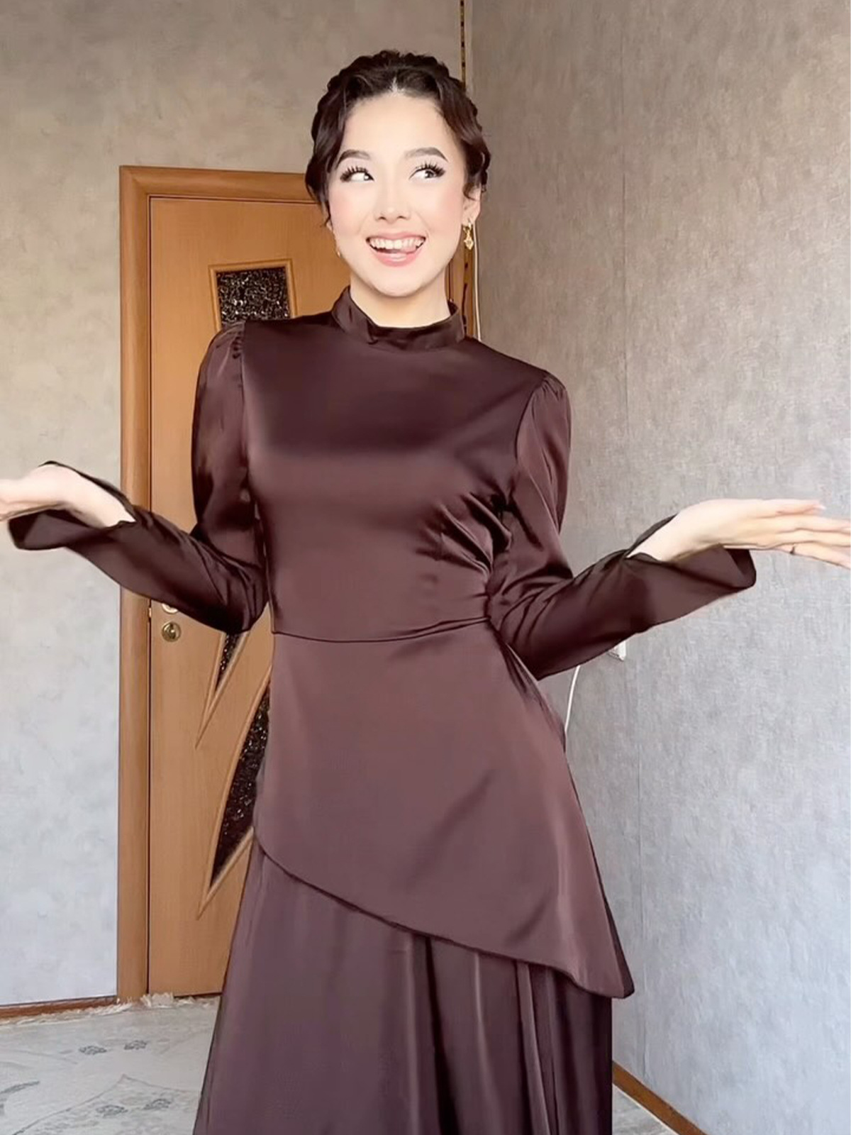 Amazon Europe and America 2026 Spring Solid Color Waist-Slimming Exotic Style Long-Sleeve Mid-Length Tie Dress for Women