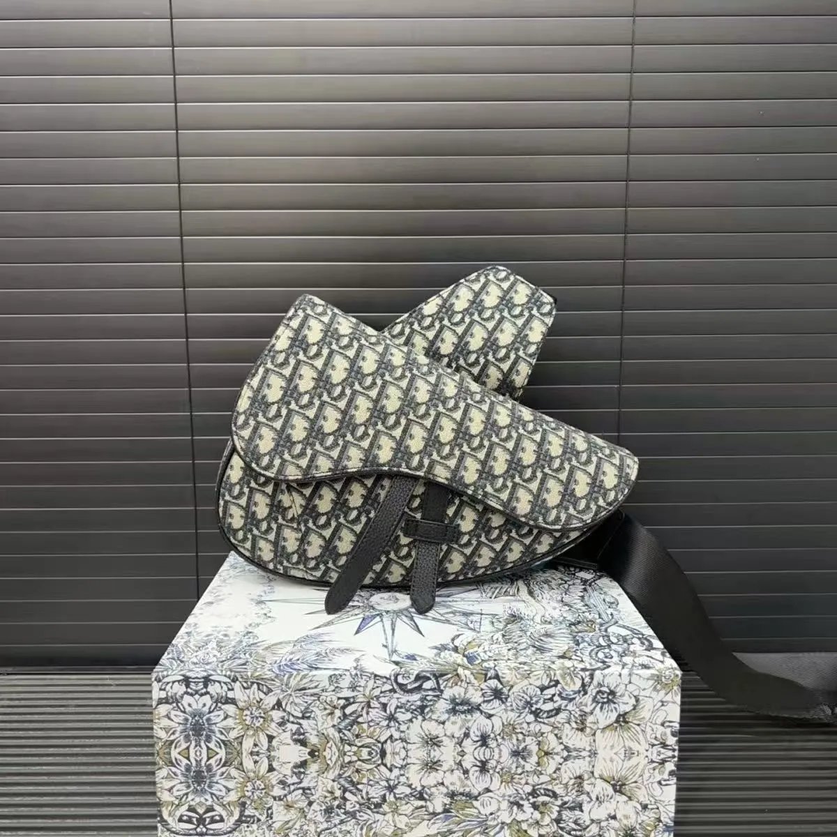 Di*r bag