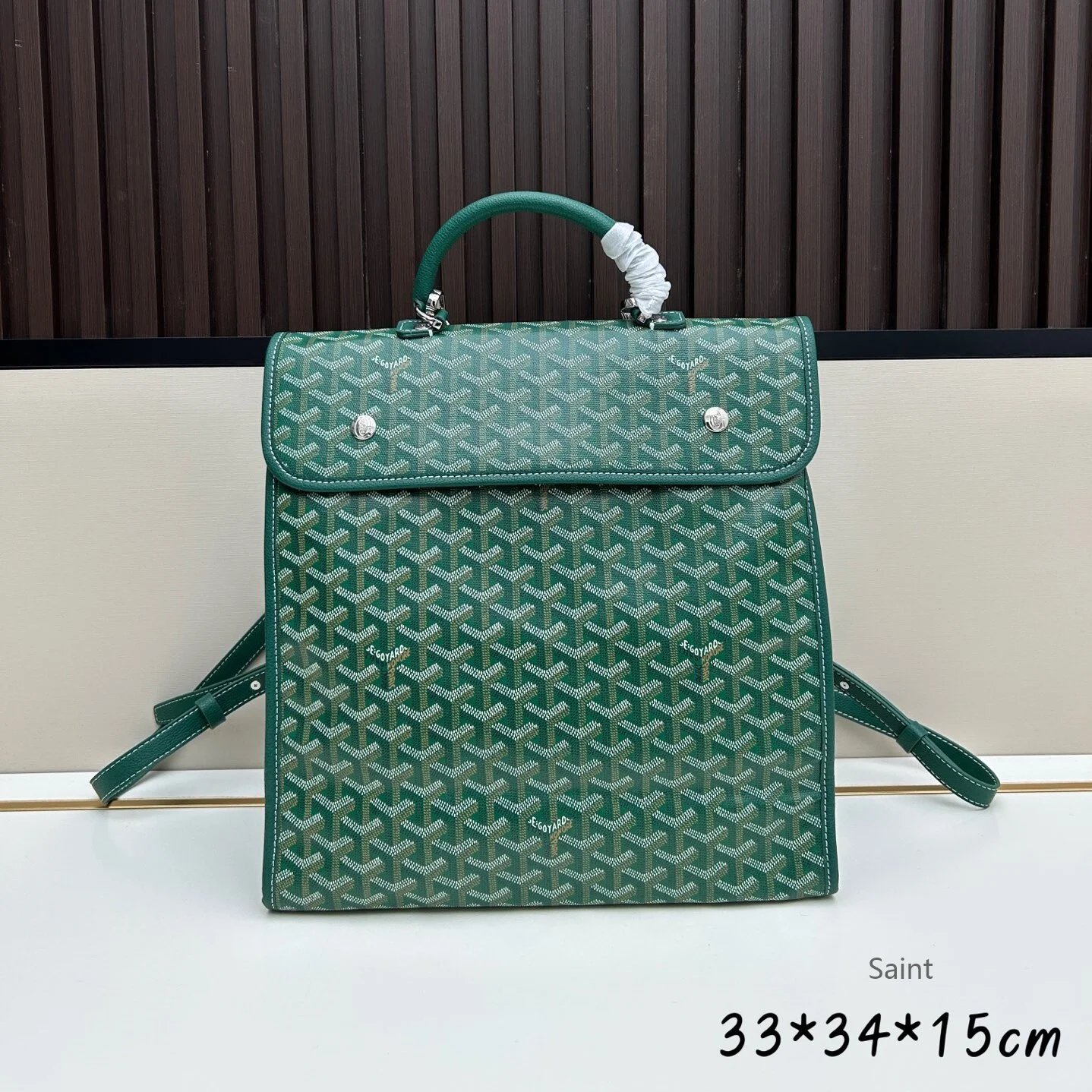 双肩包 尺寸33*34*15cm