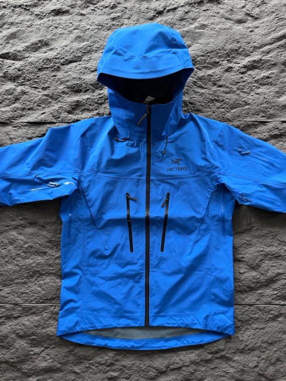 [Exclusive Overseas Order] Bird Daidai Windproof and Waterproof Hardshell Jacket