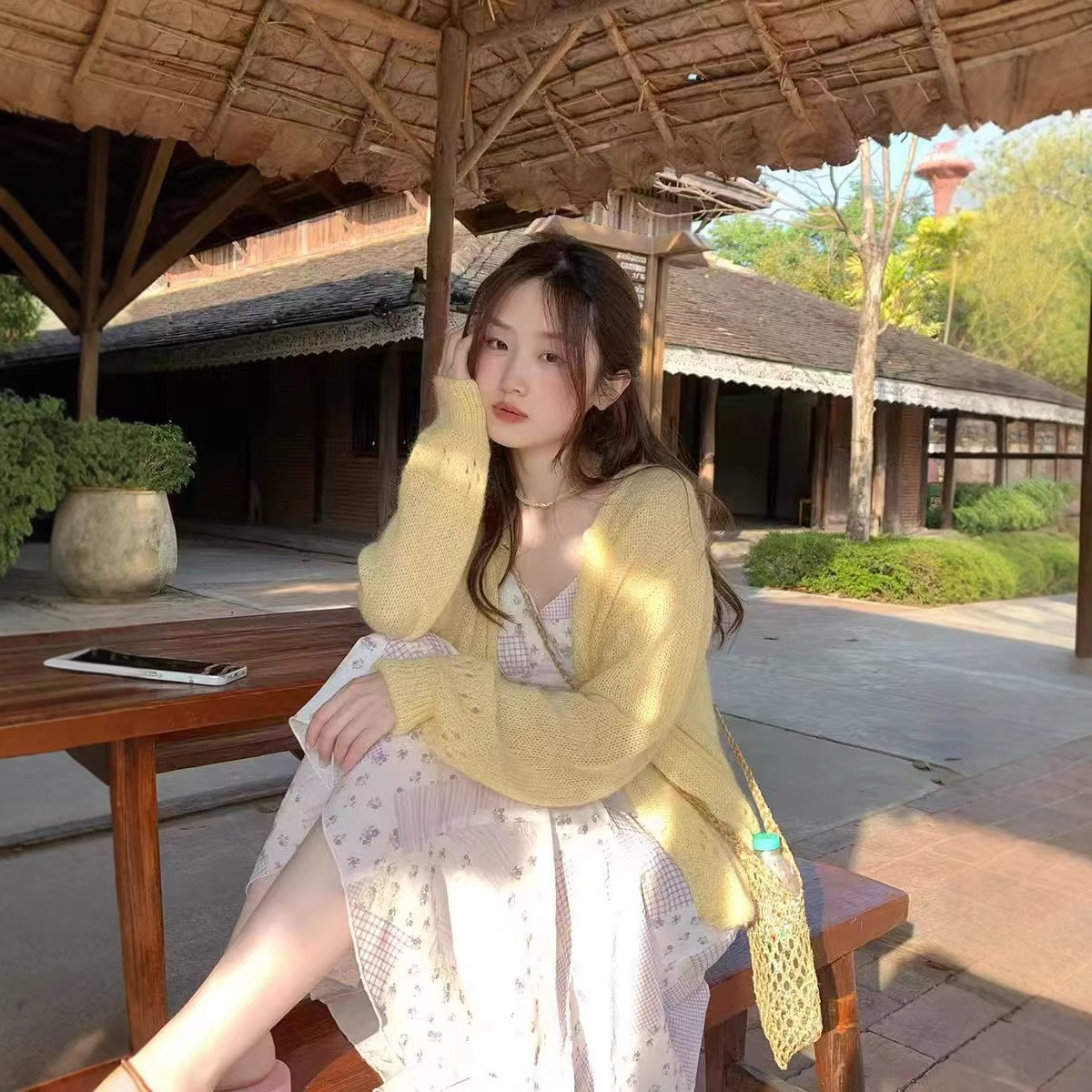 Spring, Summer, and Autumn New Candy-Colored Hollow-Out Crochet Single-Breasted Fashionable Age-Reducing Knit Cardigan, Thin Style, Suitable for Layering