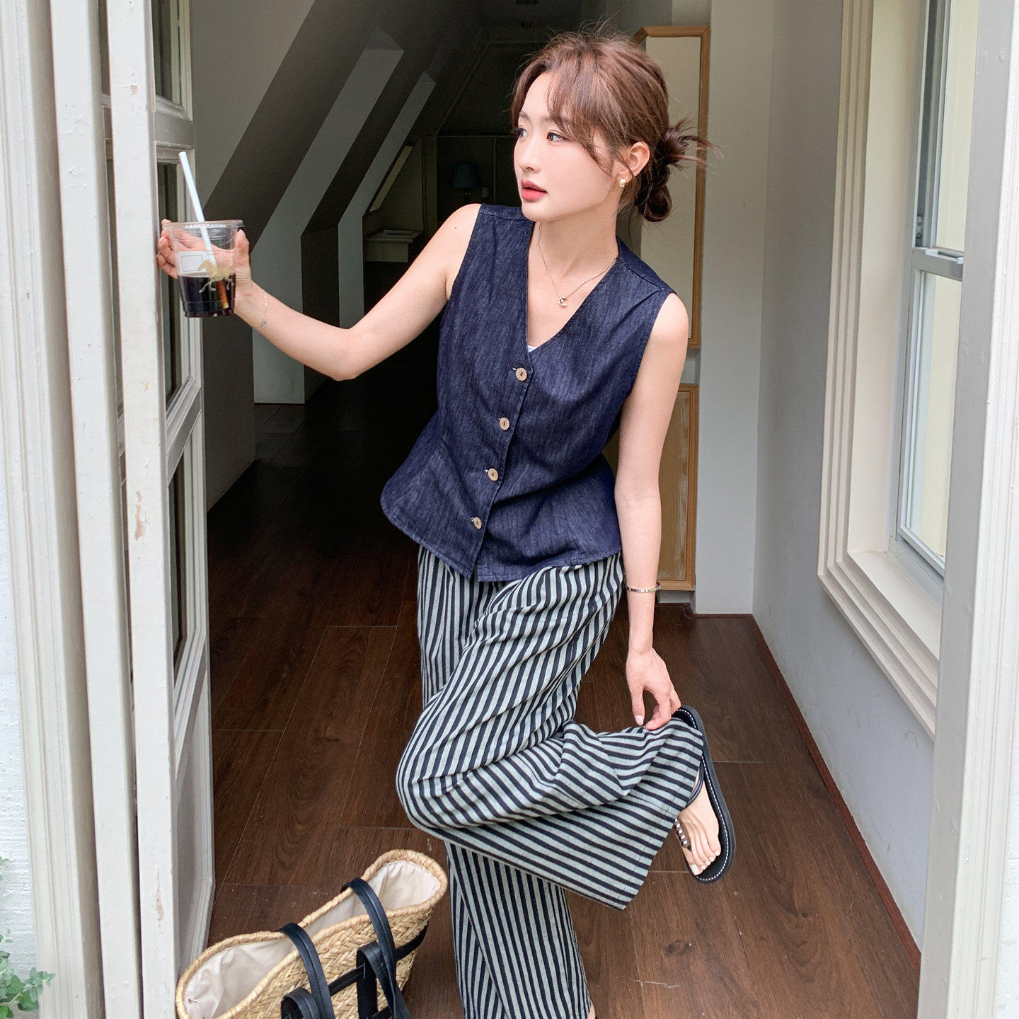 Old Money Style Fashion Denim Vest Set for Women, New Summer Casual Slimming Striped Wide-Leg Pants Two-Piece Set