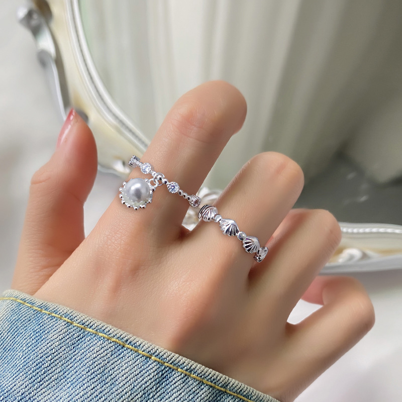 Stacked Fan-Shaped Shell Finger Ring Niche Cold Style Exquisite Zircon Ring French Proposal Pearl Ring