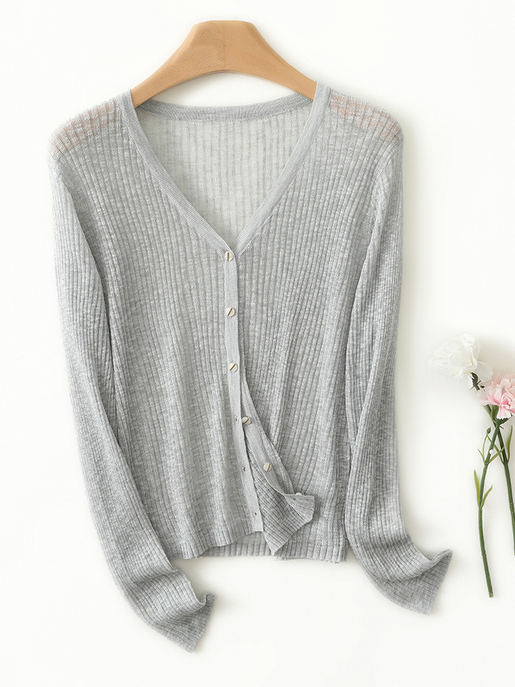 24 Summer New V-neck Slub Knitted Sunscreen Cardigan Women's Jacket Loose Solid Color Thin Air Conditioning Blouse