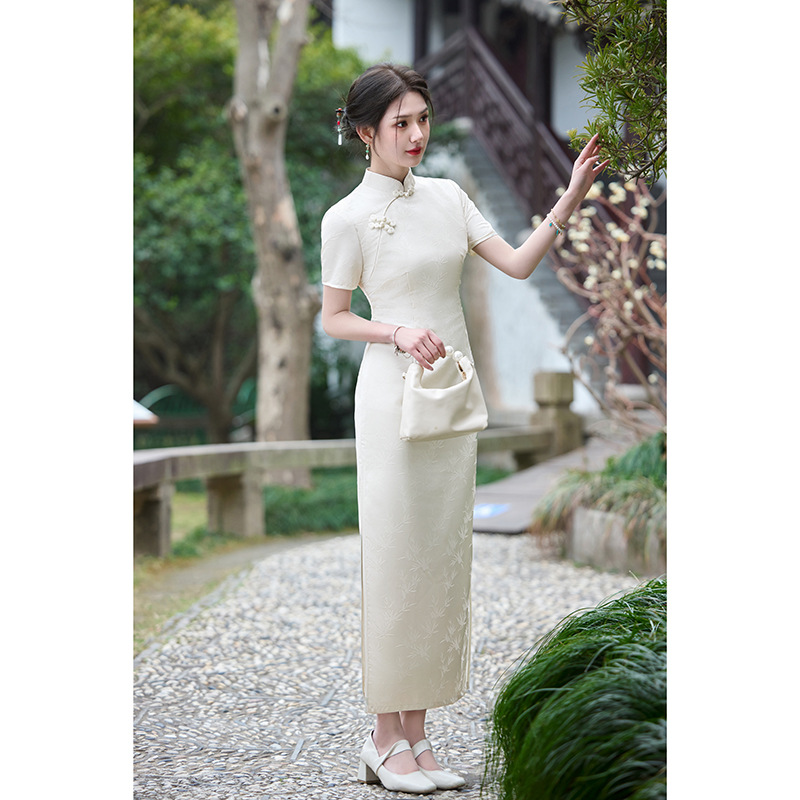 New Chinese-style Cheongsam Jacquard Short-sleeved dress Women's National Style Elegant Long Dress apricot Waist-wrapped Hip Skirt