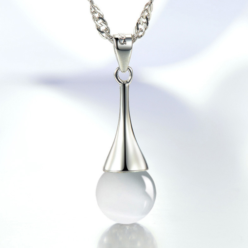 Personality Elegant Water Eye Necklace Pendant Women's Small Fresh Fashion Pendant New Moonlight Cat's Eye Stone Silver Plated Jewelry