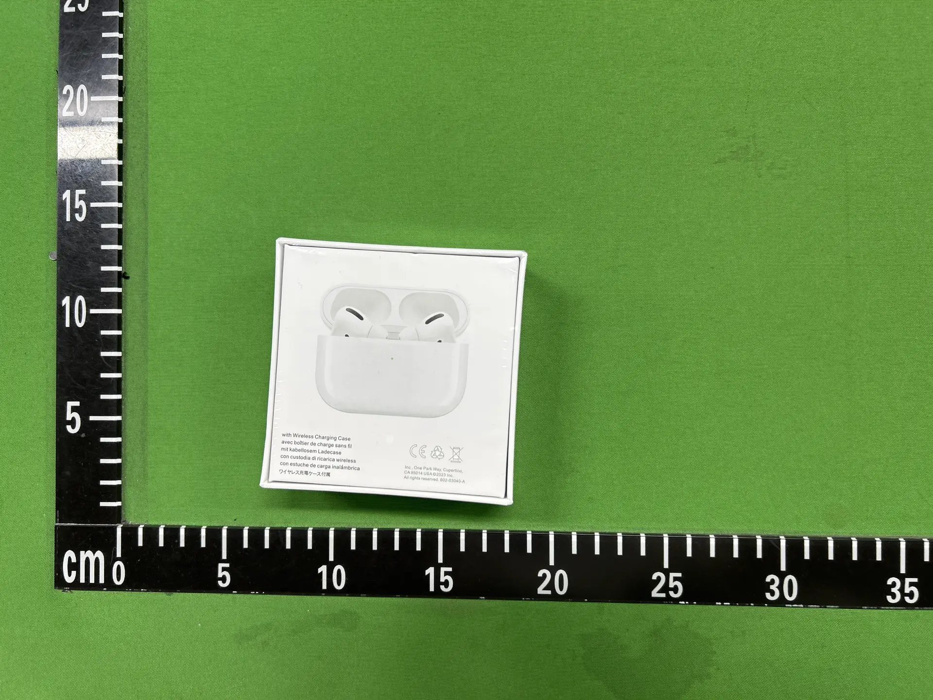 Apple AirPods Pro (2nd generation) with MagSafe Charging Case
