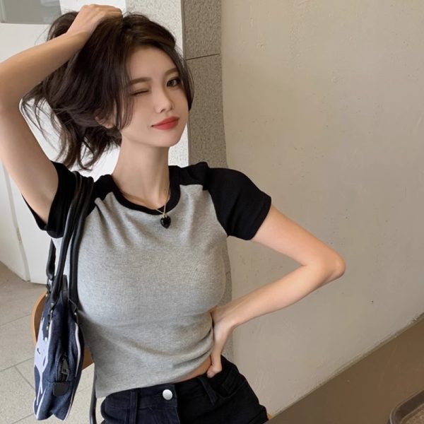 Short-Sleeved Women's T-Shirt Summer 2025 New Style Petite Women's Right Shoulder Niche Design High-End Short Top