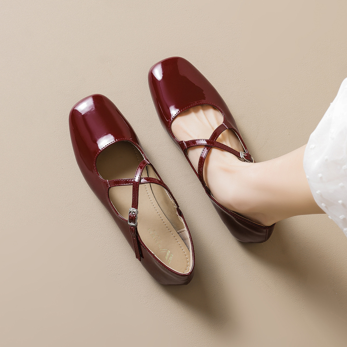 Weimei Girl 2513-3 French Fairy Style Single Shoes for Women Low Heel Square Toe Cross Strap Shallow Mouth Mary Jane Shoes