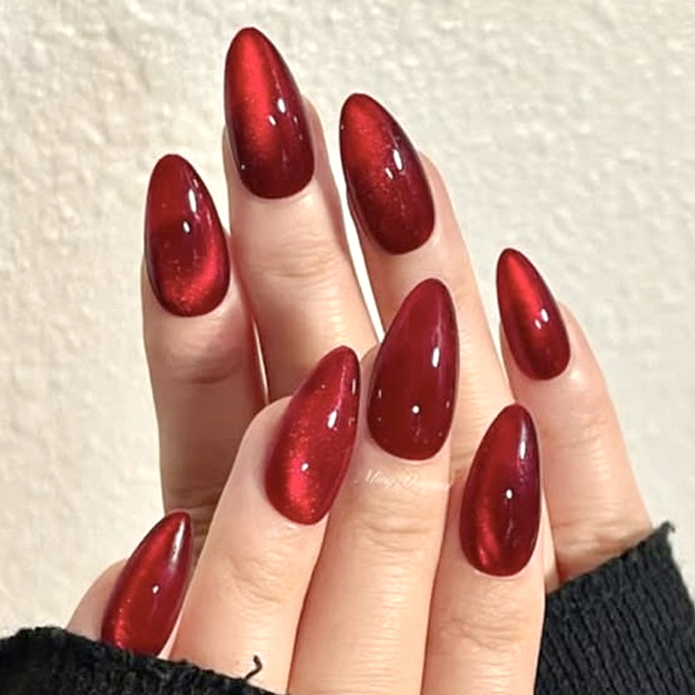 Medium Almond-Shaped Wearable Nails, Red Cat's Eye, White, Classy Manicure, 30 Pieces of Removable Fake Nails