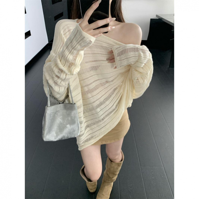 2026 Autumn New Style Lazy Old Money Style Loose Slimming Cape Textured Long Sleeve Knitted Sweater Top