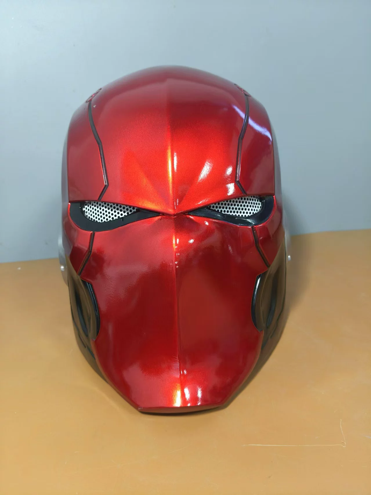 New Halloween Red Hood Batman Helmet Red Hat Fire Demon Mask Props in Stock Headwear Party Full Face Free Shipping Foto QC de TAOBAO na Qualit.ly