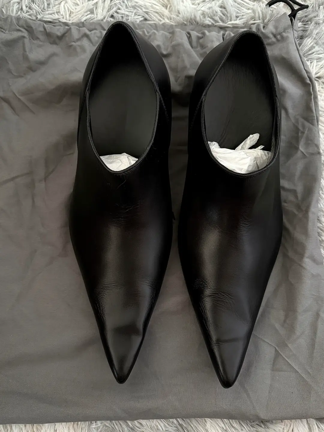 European and American Retro Pointed Toe Slip-On Loafers, Dark Casual Leather Shoes, Paris Soft Leather Shoes, Unisex Duckbill Wizard Shoes