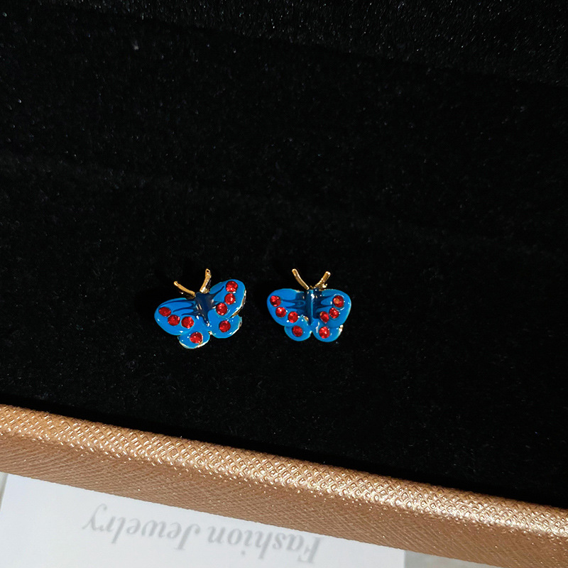 Retro Oil Dripping Diamond Butterfly Silver Needle Earrings Sweet and Cute Small Elegant High-End Niche Earrings for Women