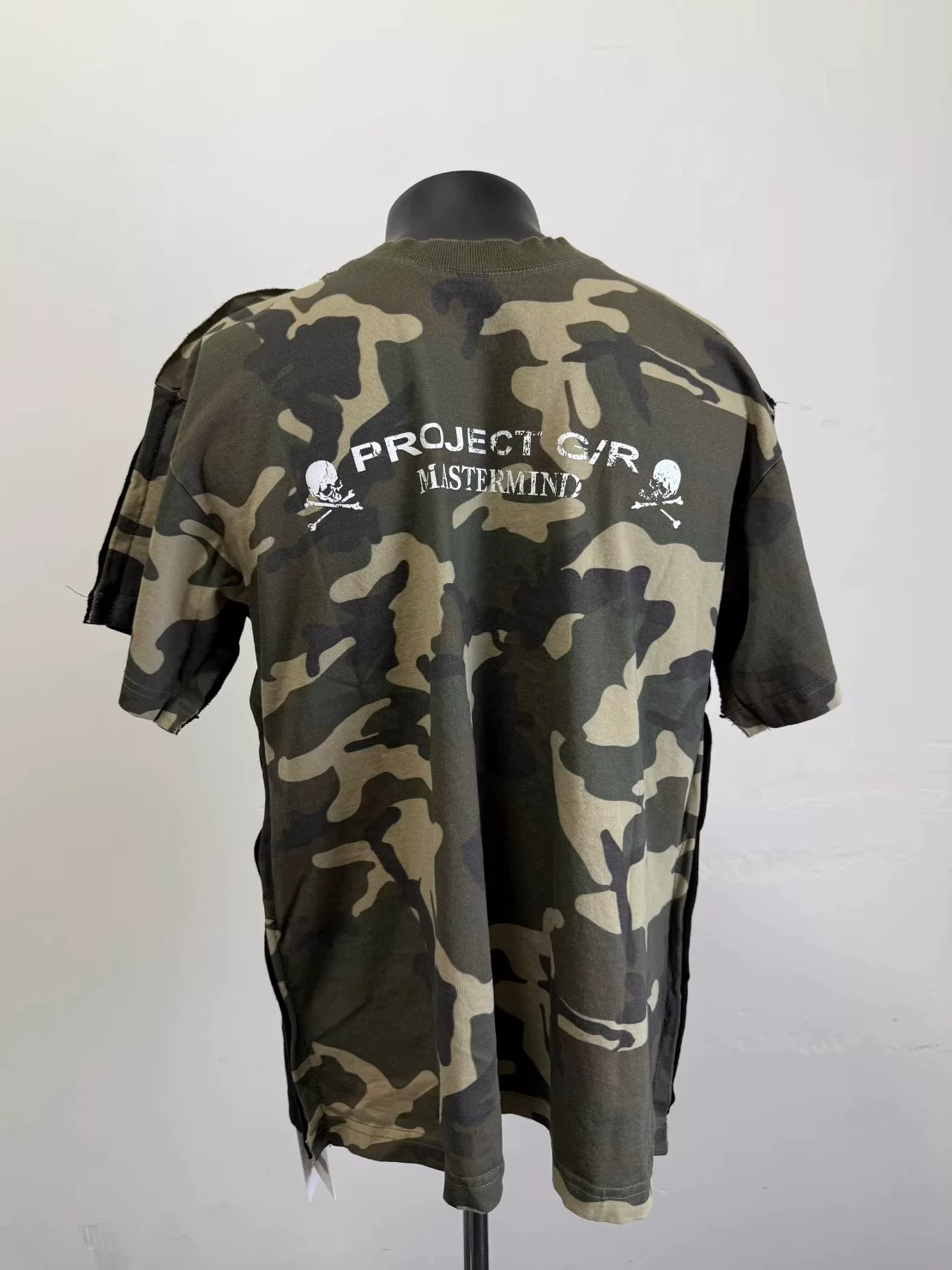 Now Grailz Progectgr Has a Collaboration with Mmj25Fw, Featuring a Deconstructed Patchwork Reversible Camouflage Print Boxy Short-Sleeve Top
